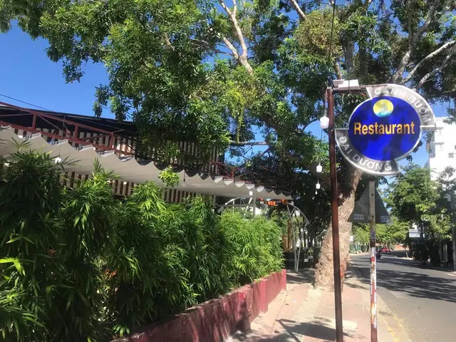 Nhà Hàng Cánh Buồm Đại Dương – Đánh Giá Toàn Diện Về Không Gian, Ẩm Thực Và Dịch Vụ