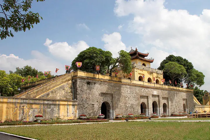 Những Địa Danh Nổi Tiếng Ở Hà Nội Mà Bạn Không Thể Bỏ Qua Những Địa Danh Nổi Tiếng Ở Hà Nội Mà Bạn Không Thể Bỏ Qua