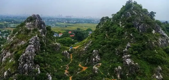 Núi Trầm Phụng – Châu Chương Mỹ, Hà Nội: Tổng Quan Và Những Điểm Cần Biết