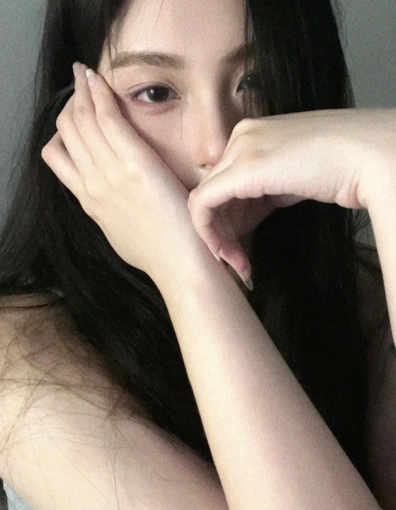 ảnh gái che mặt 1