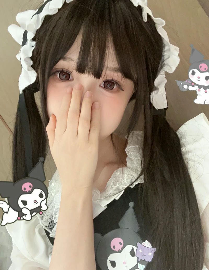 ảnh gái che mặt 12