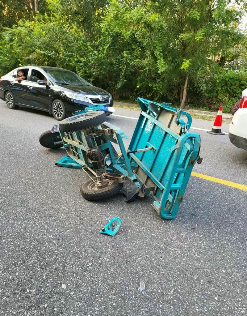 ảnh ngã xe 6