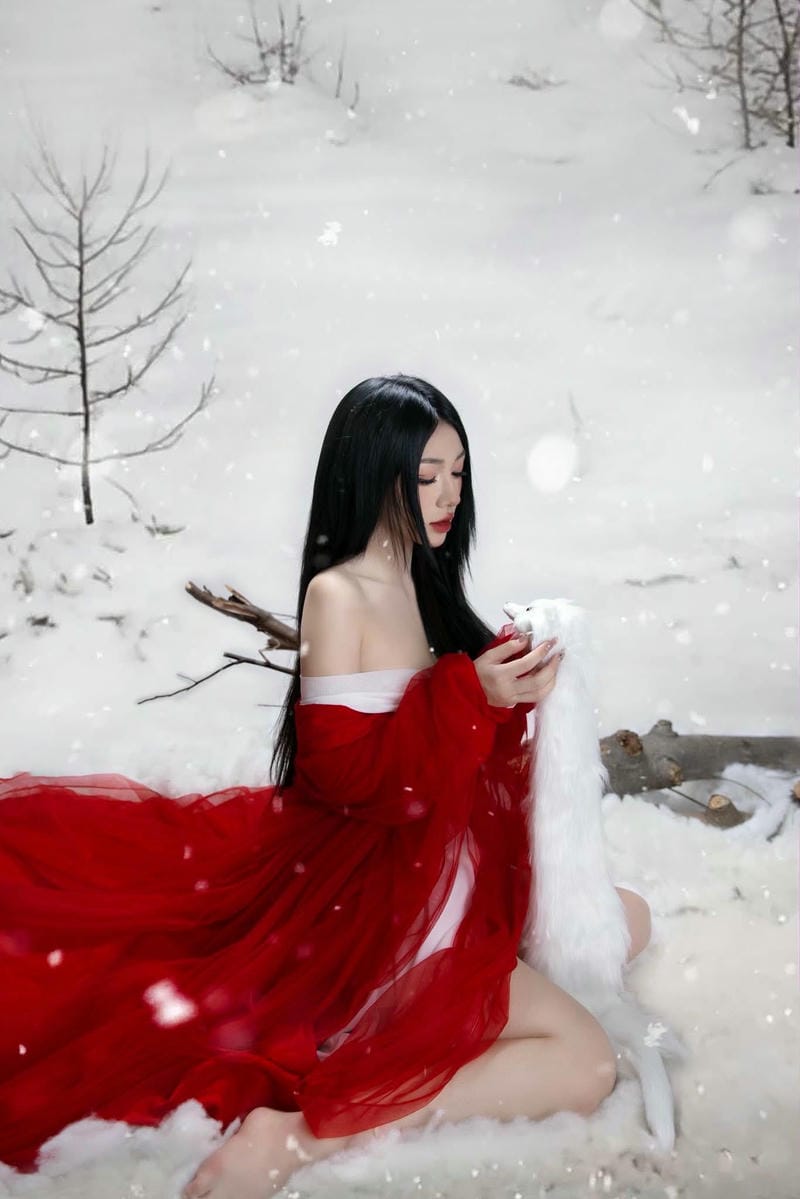 ảnh trần hà linh 24