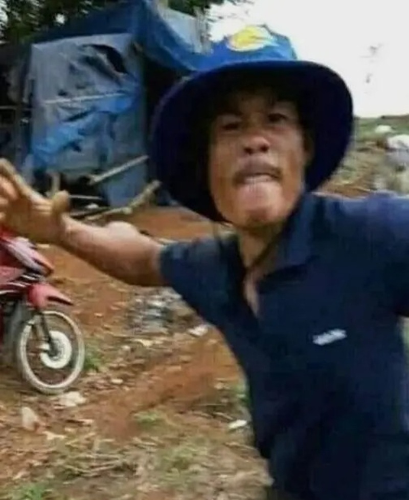 meme đấm 12