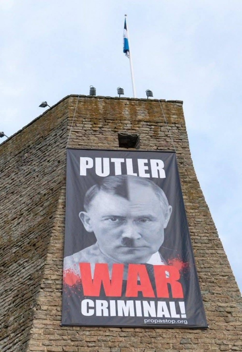 meme hitler 24