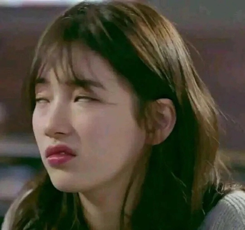 meme liếc 20
