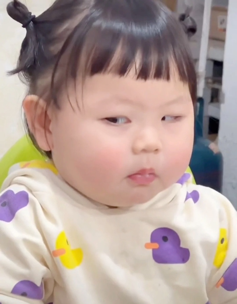 meme liếc 40