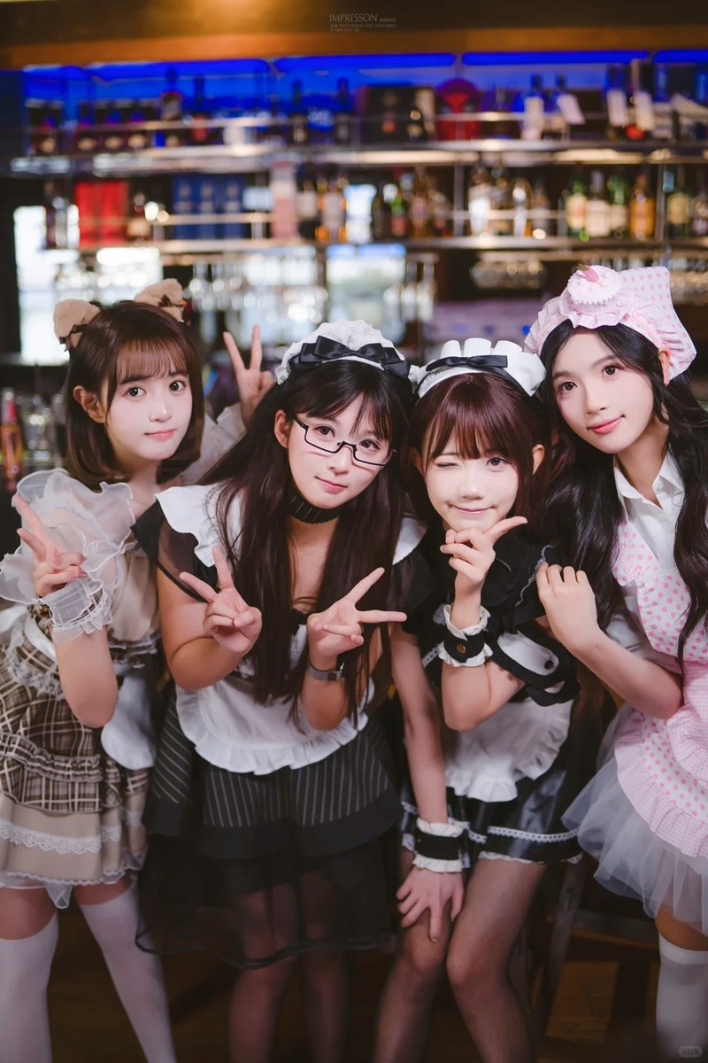 cosplay hầu gái 32