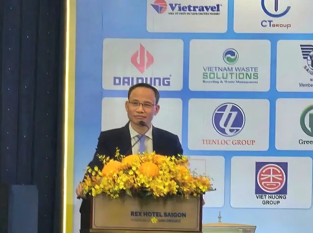 Hội thảo chuyên môn nơi các nhân vật nổi bật tham gia
