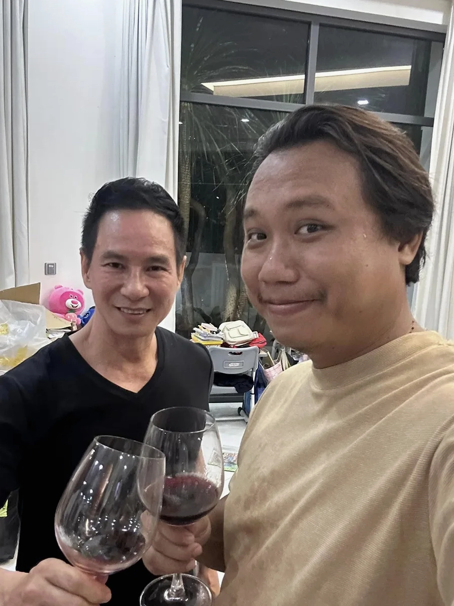 Bảo Suzu chụp hình với Ca sĩ Lý Hải