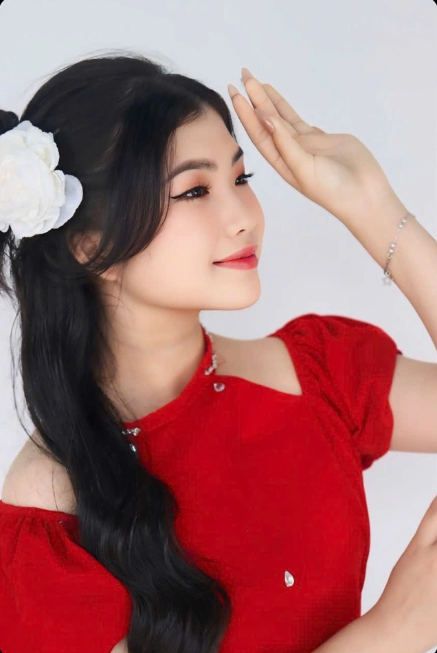 Bé Mai Vy: Nghệ sĩ nhí triệu view - Ảnh 3.