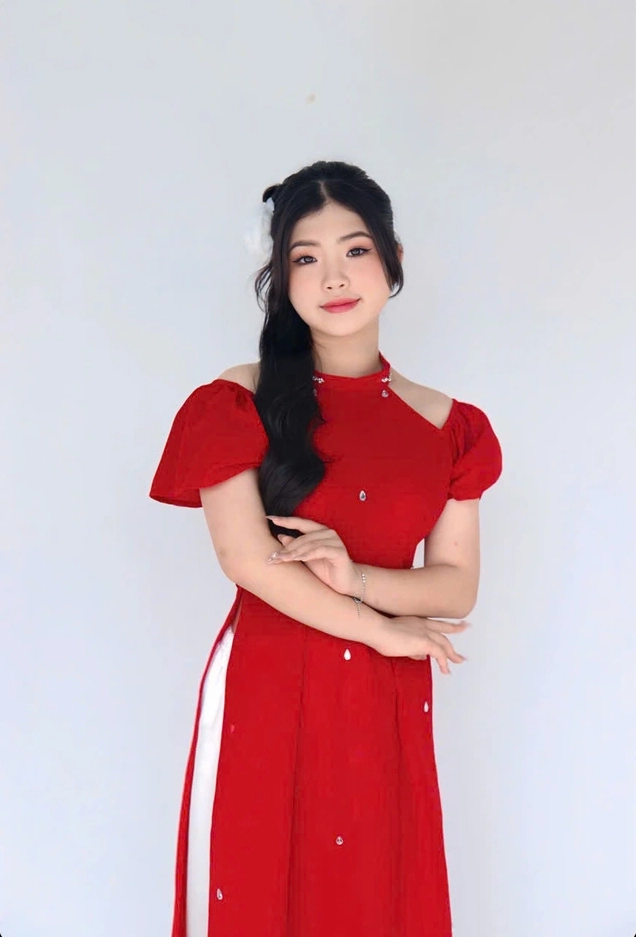 Bé Mai Vy: Nghệ sĩ nhí triệu view - Ảnh 4.