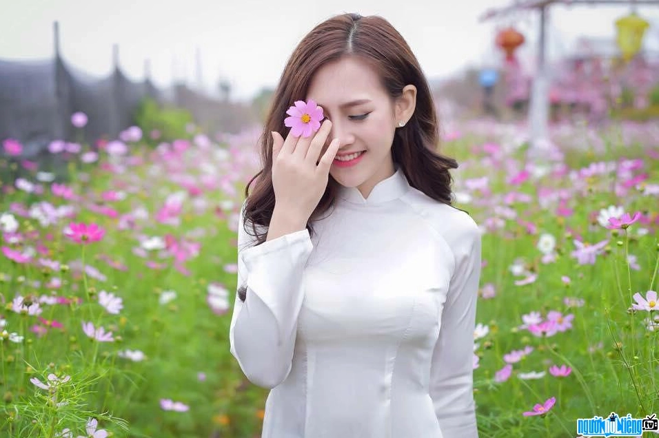 Cận cảnh nhan sắc Yến Xôi qua các thời kỳ