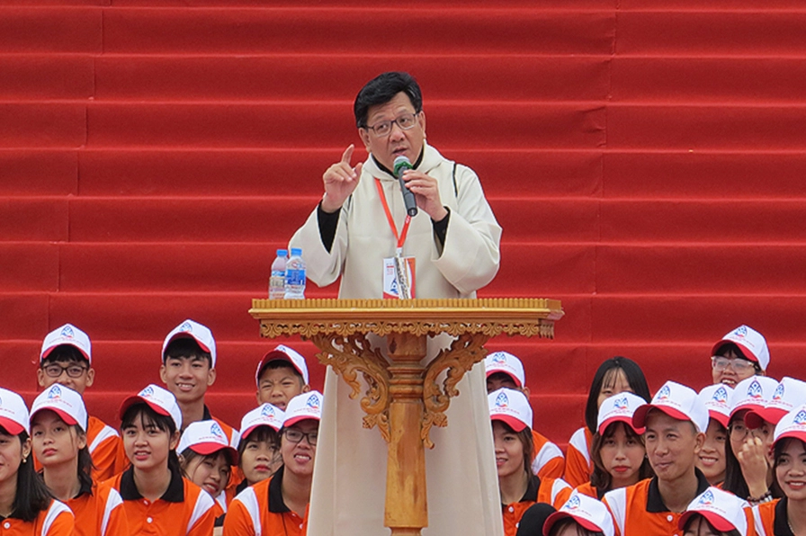 cha-vu-the-toan-la-ai-he-lo-than-the-linh-muc-tai-tra-kieu_747