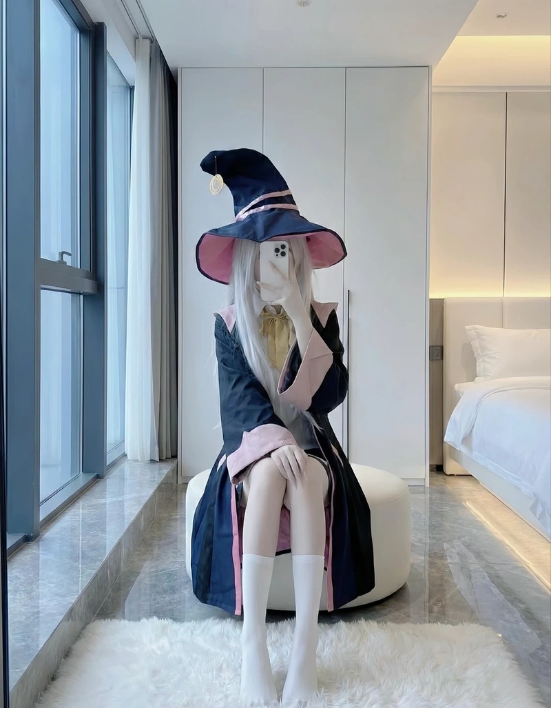 cosplay elaina 16