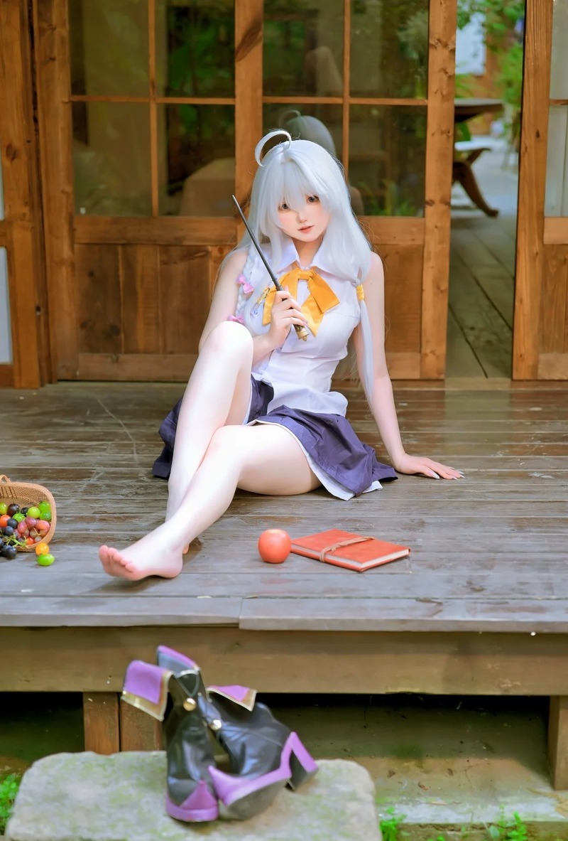 cosplay elaina 17