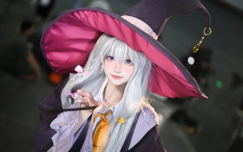 cosplay elaina 2