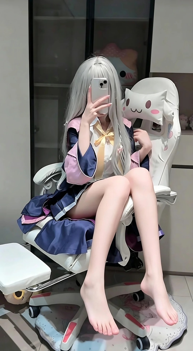 cosplay elaina 4