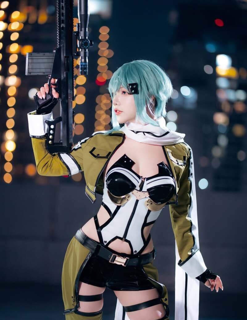 cosplay hở hang 1