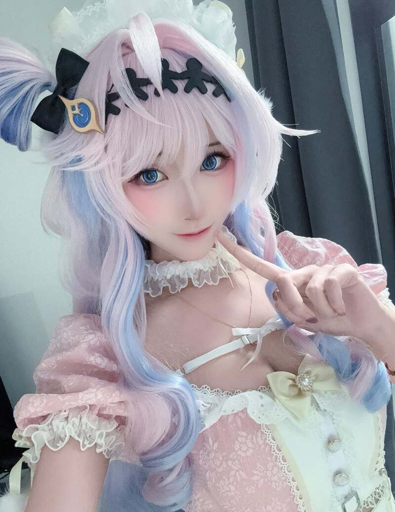 cosplay hở hang 21