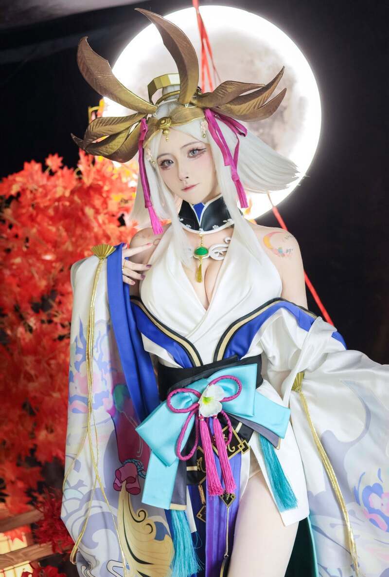 cosplay hở hang 28