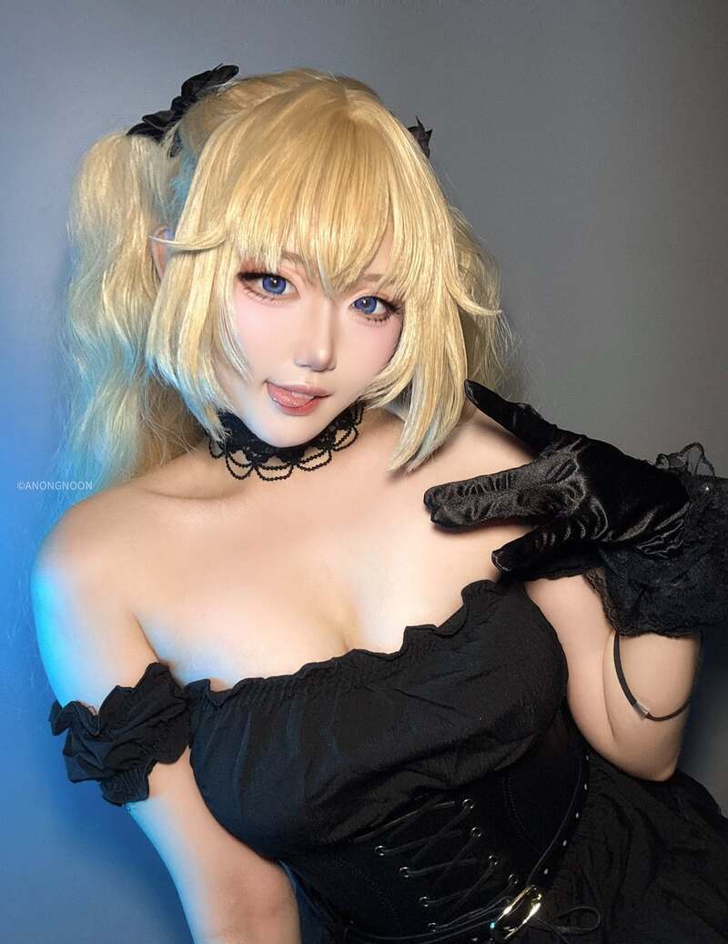 cosplay hở hang 29