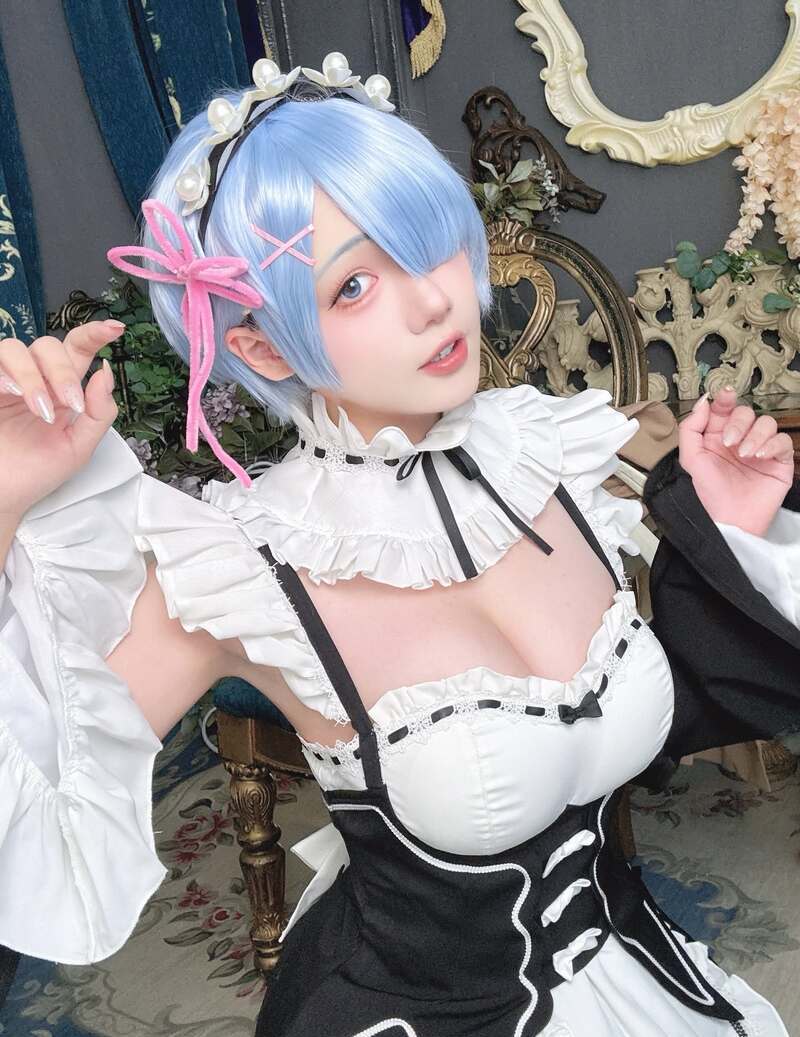 cosplay hở hang 30