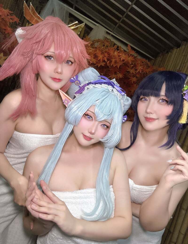 cosplay hở hang 8