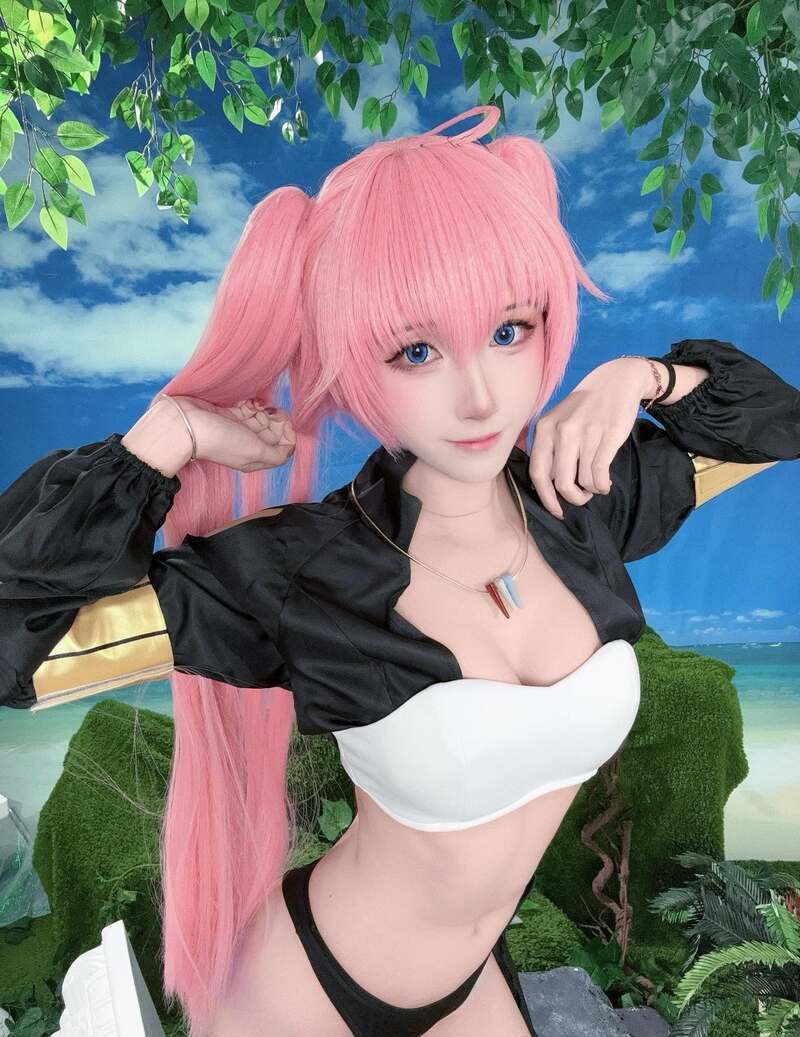 cosplay hở hang 9