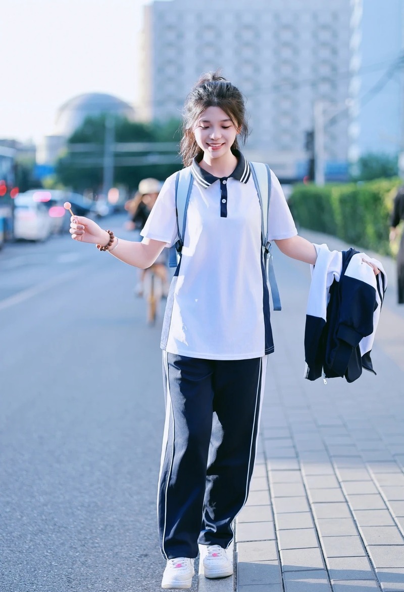cosplay học sinh 12