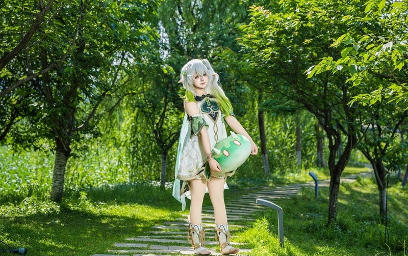 cosplay nahida 24
