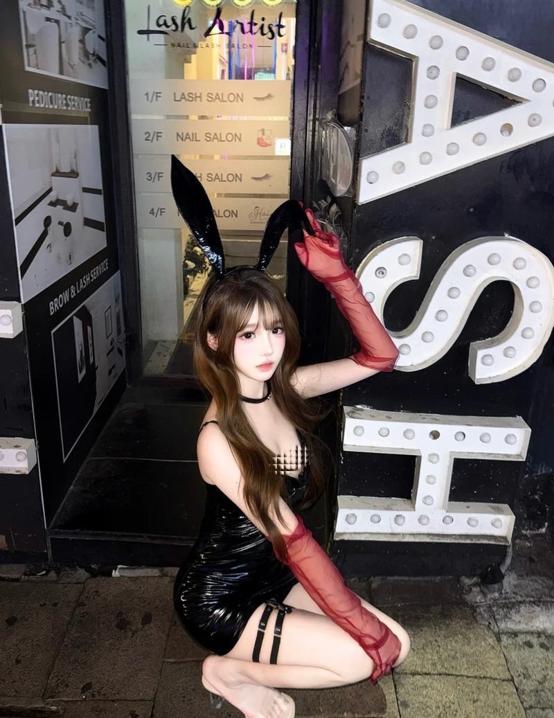 cosplay thỏ 4