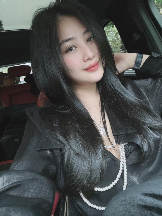 Cuộc sống riêng của con gái Hải Bánh