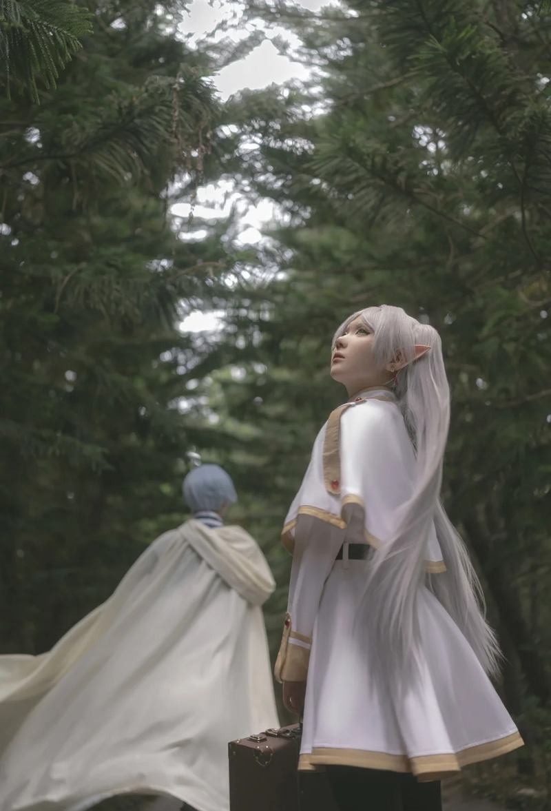 frieren cosplay 15