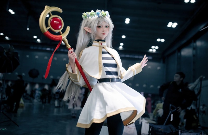 frieren cosplay 2