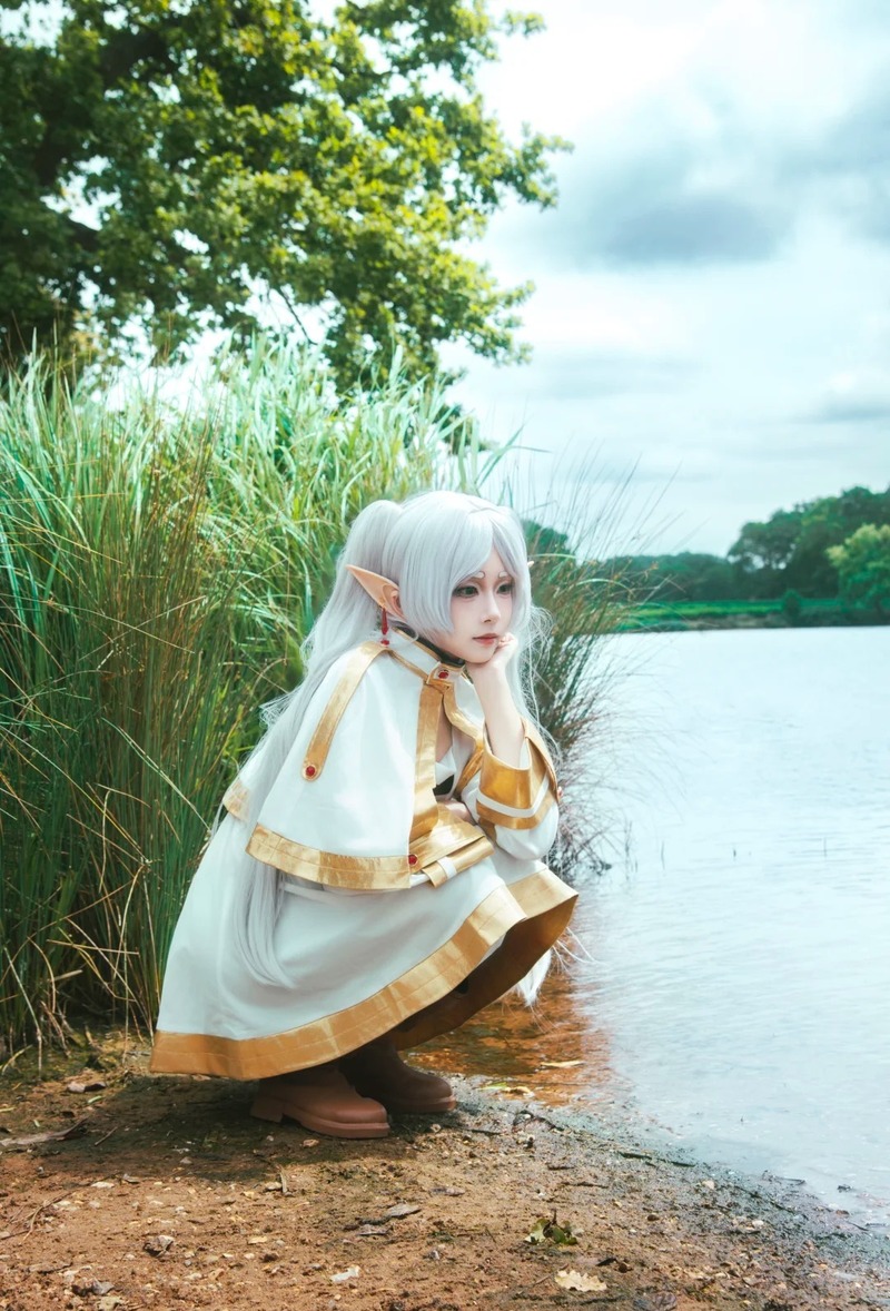 frieren cosplay 29