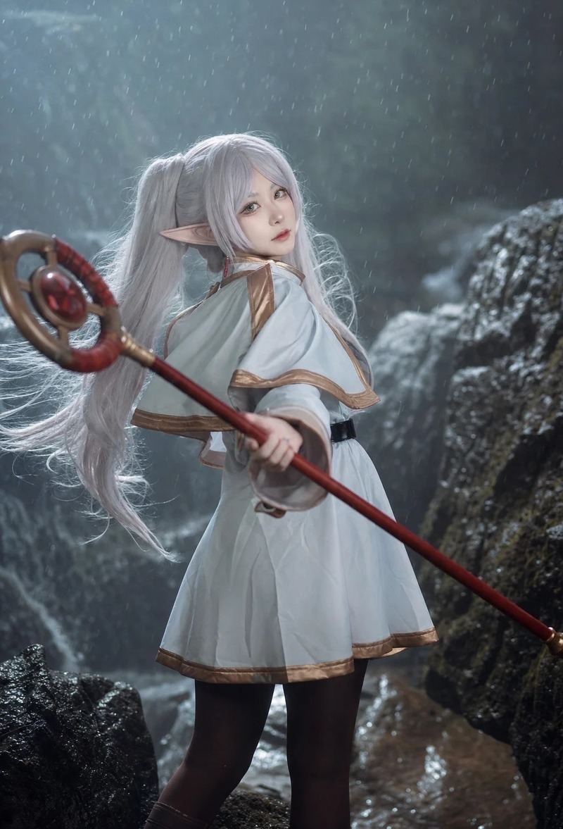 frieren cosplay 3