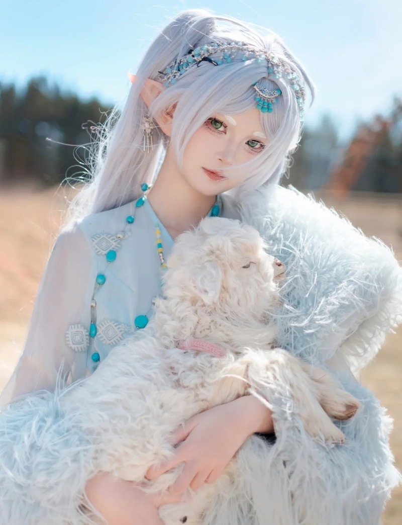 frieren cosplay 7