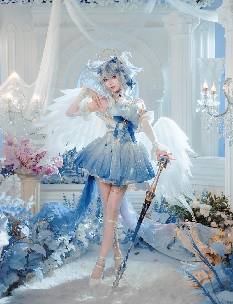 furina cosplay 24