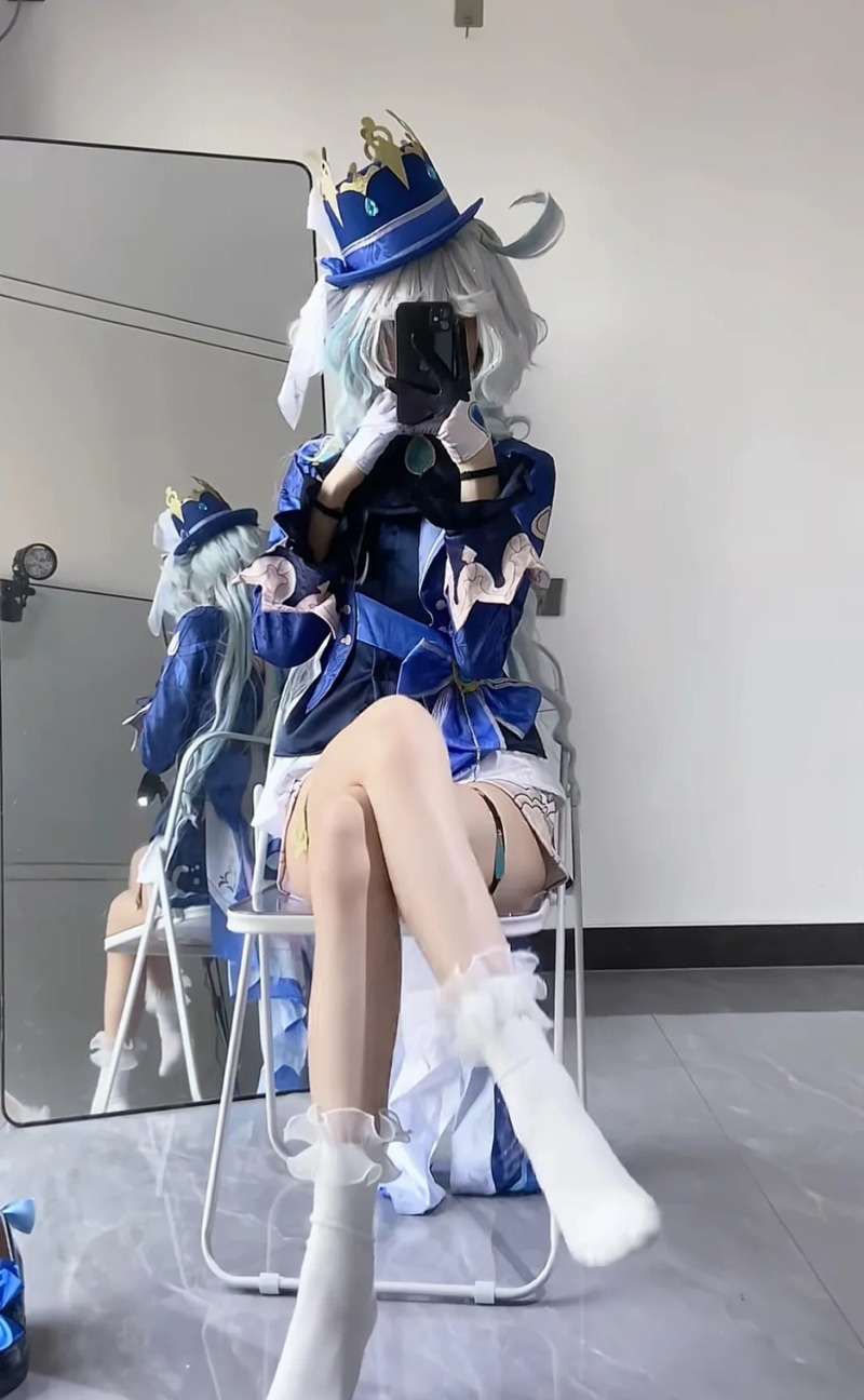 furina cosplay 33