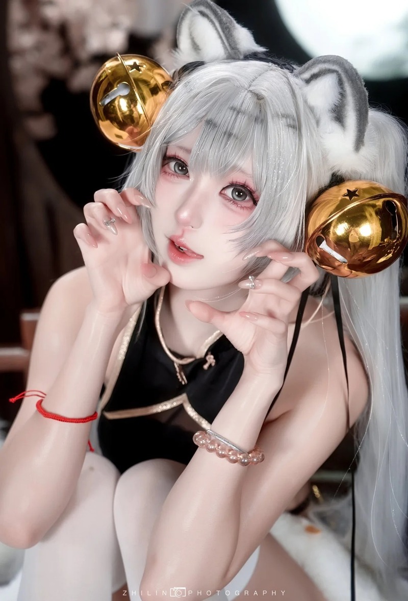gái xinh vú to cosplay 15