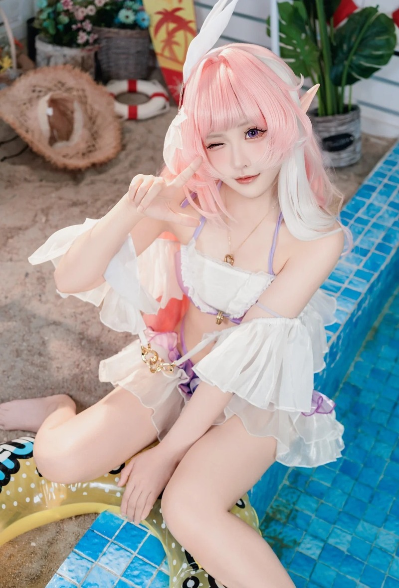 gái xinh vú to cosplay 17