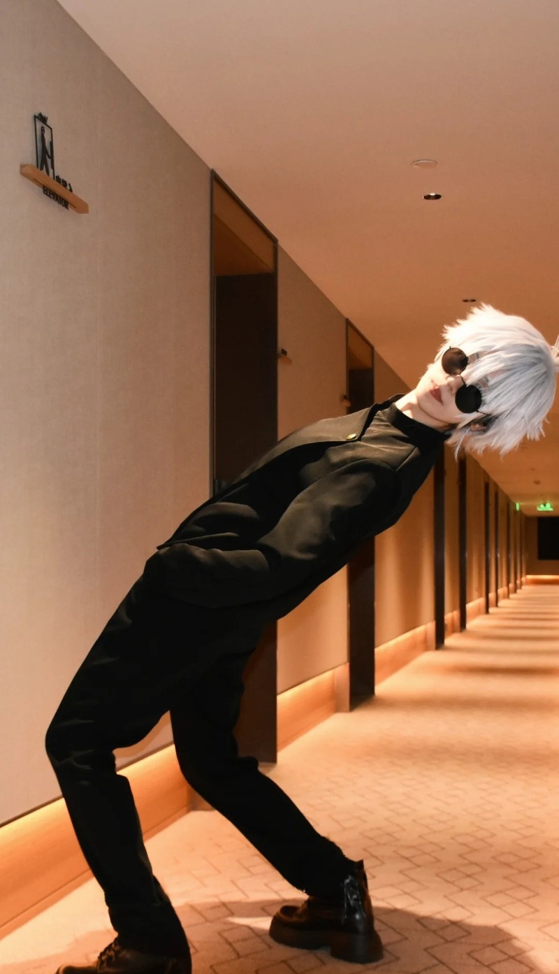 gojo cosplay 11