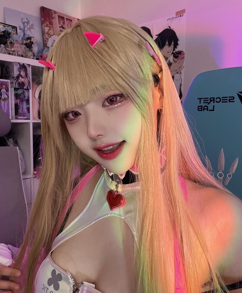 hina cosplay 15