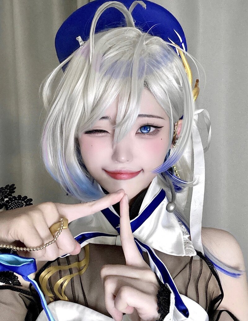 hina cosplay 2
