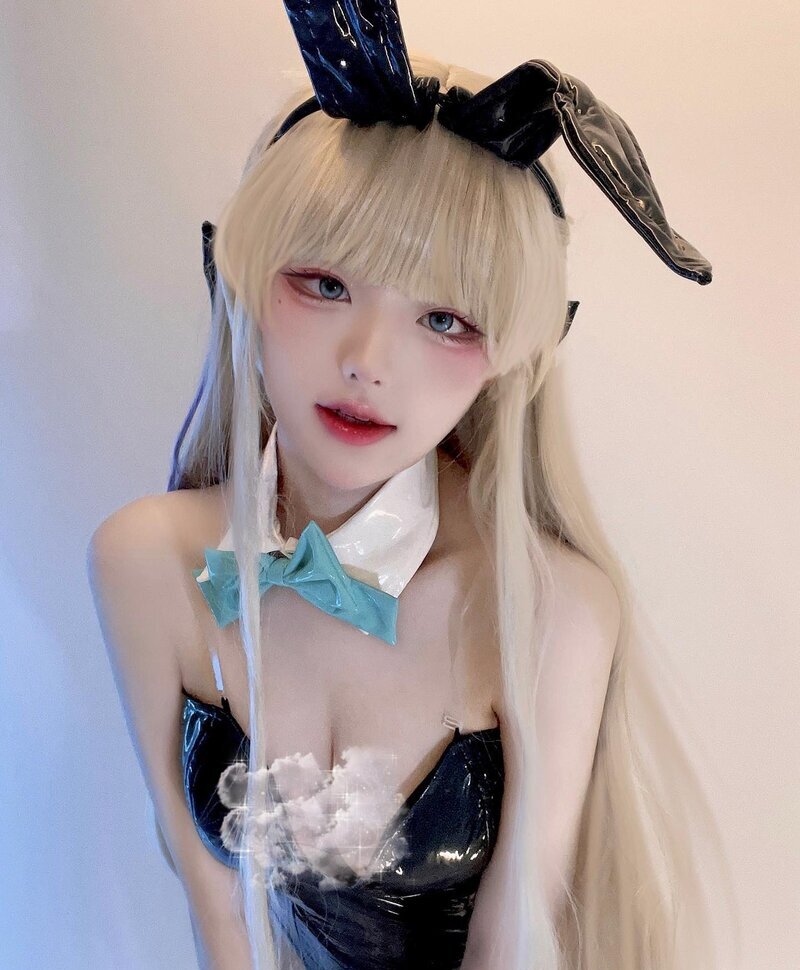hina cosplay 36