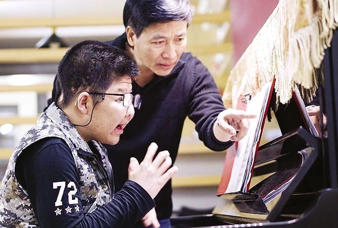 Hình ảnh gia đình diễn viên Quốc Tuấn.
