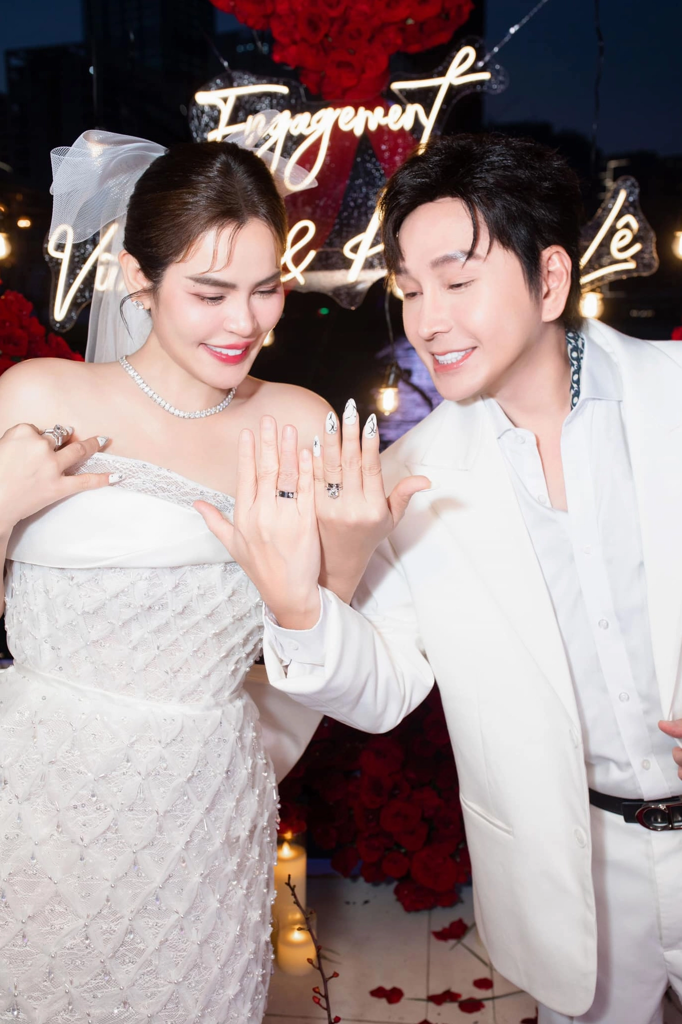 Hình ảnh thân mật của Hoa hậu Phương Lê.