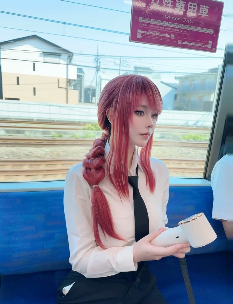makima cosplay 35