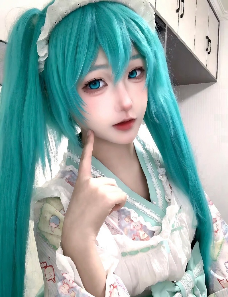 miku cosplay 24